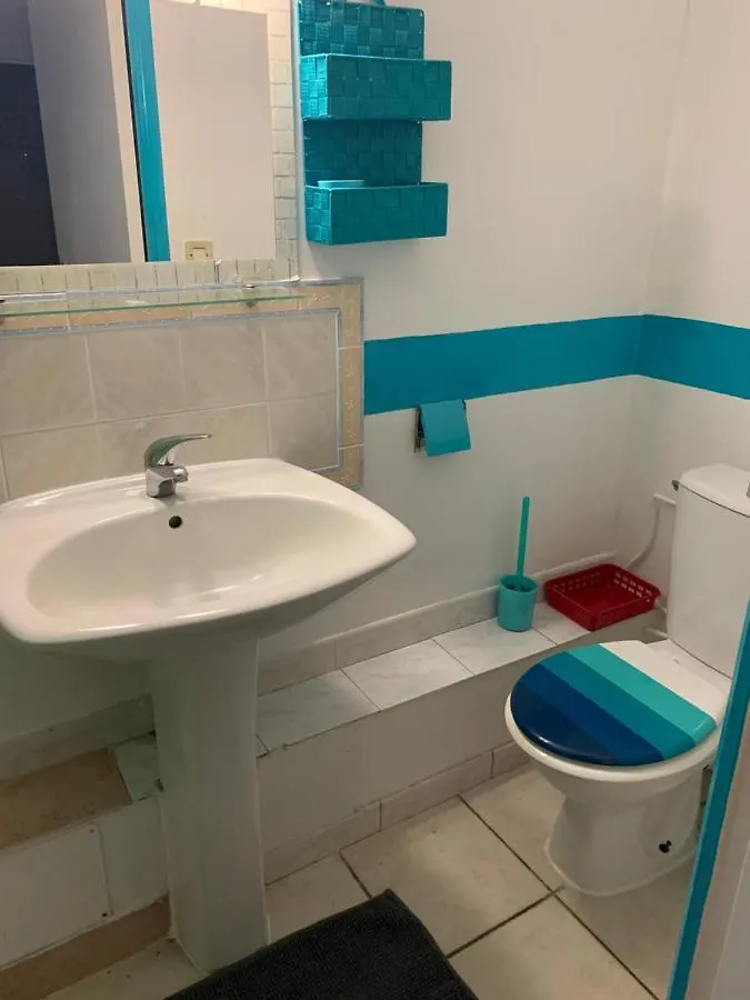 Ti Kaz Apartman Là-Haut