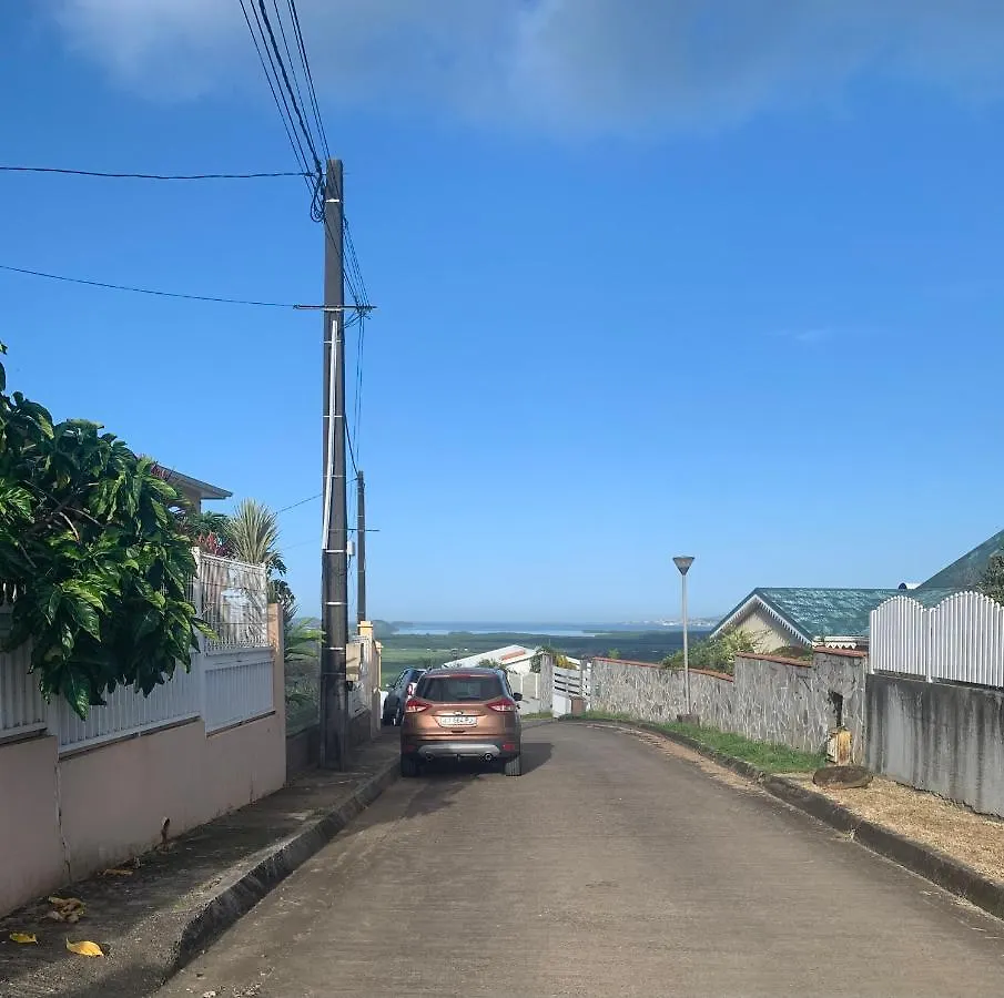 Ti Kaz Apartman Là-Haut